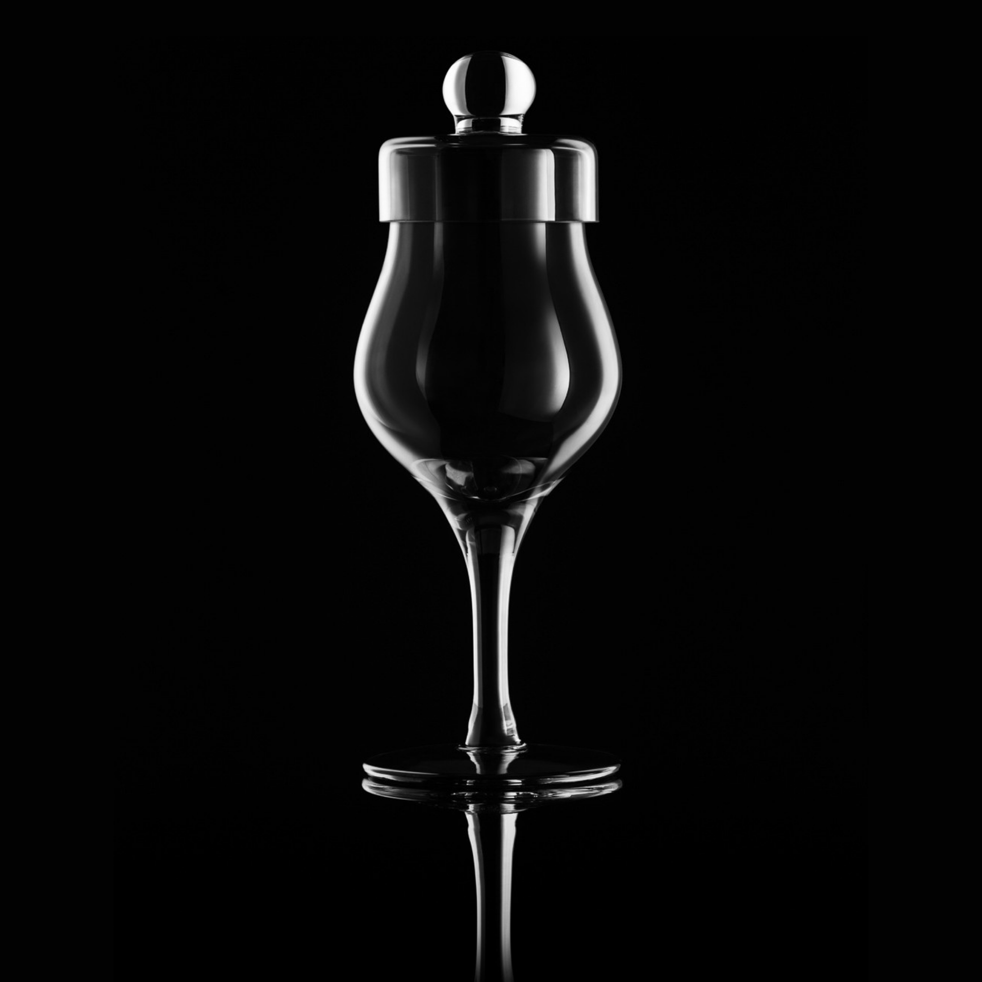Crystal Tullip Tasting Glass (Limited Edition) - Luxury Aroma Preserve - AmberGlass G102